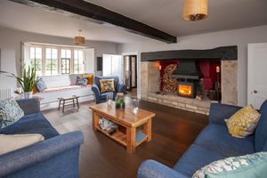 Sitting Room - click for photo gallery